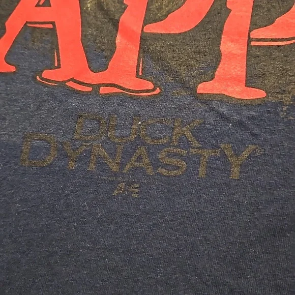A & E Network's Duck Dynasty graphic tee short sleeve black Lrg. EUC - Picture 4 of 6